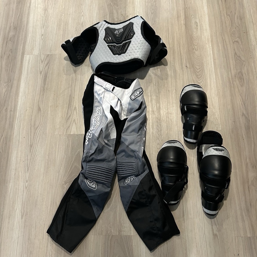 Fox Racing Suit KIDS YOUTH SIZE 22Y 180  Motocross Pants Black White